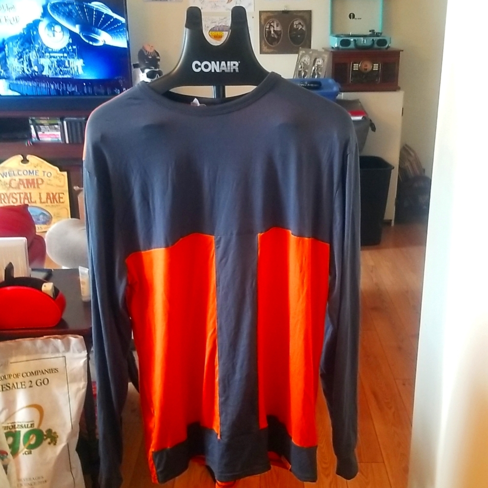 10/$10 Naruto Mens Long Sleeved Pajama Shirt XL